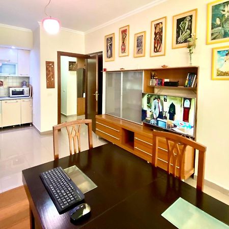 Blloku Apartment ティラナ エクステリア 写真